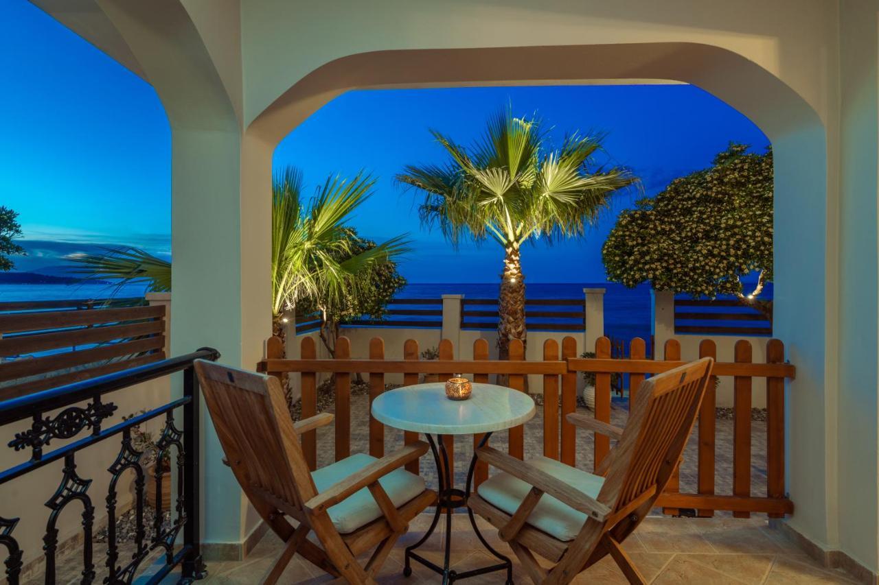 Villa Elizabeth - Seafront Classic Villa! Argassi Exterior photo